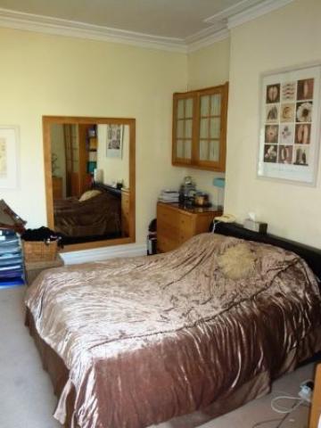 			HUGE PRIVATE ROOF TERRACE, 2 Bedroom, 1 bath, 1 reception Flat			 Goldhurst Terrace, WEST HAMPSTEAD